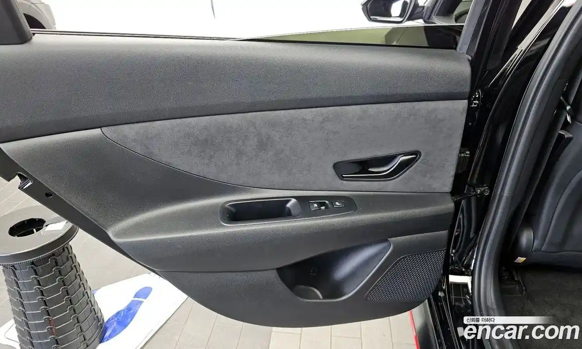 Hyundai Avante 2024 2.0 механика в Москве, фото 15