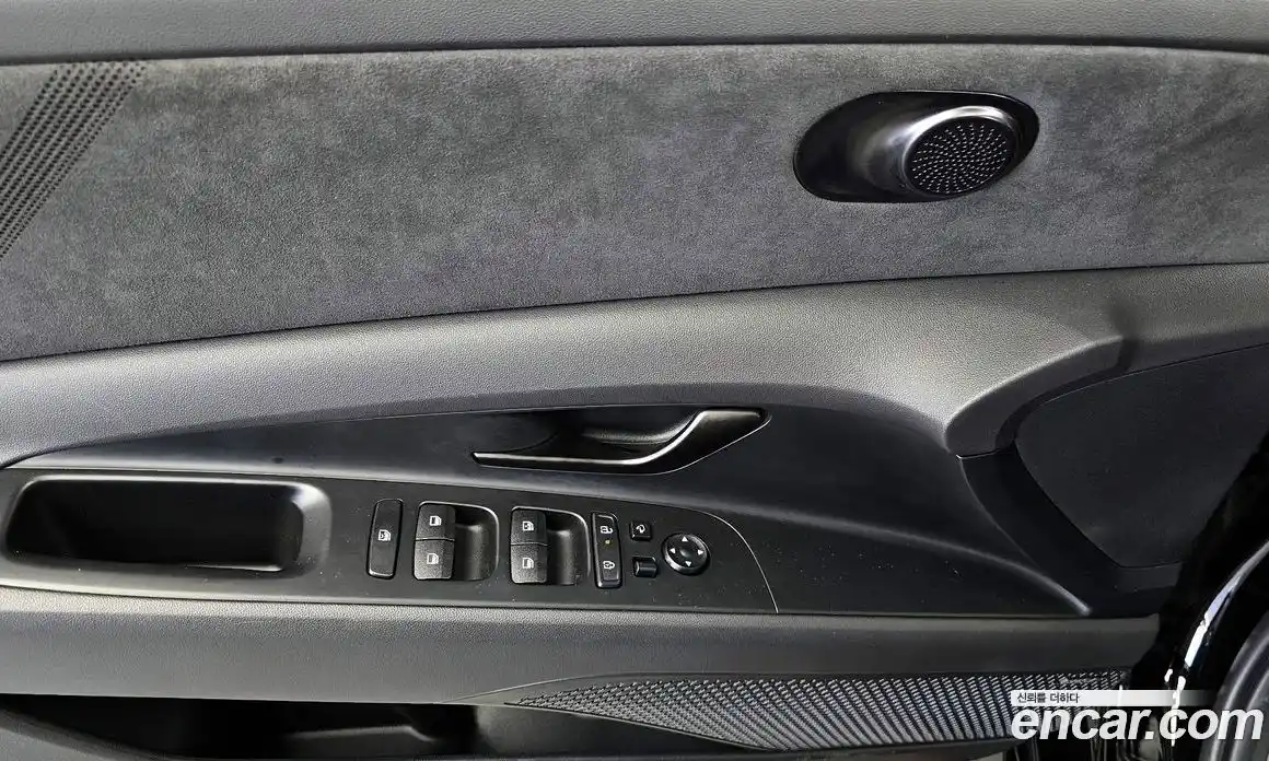 Hyundai Avante 2024 2.0 механика в Москве, фото 29