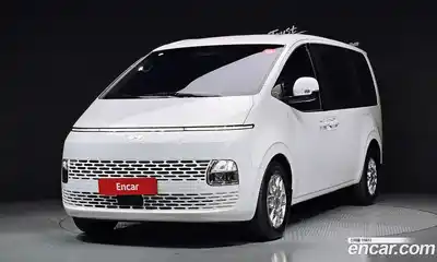 Hyundai Staria, 2025