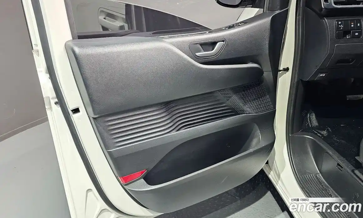 Hyundai Staria 2025 3.5 гидро в Москве, фото 14