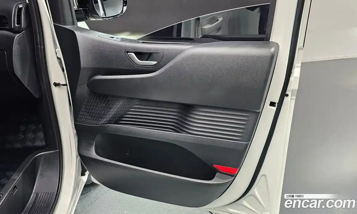 Hyundai Staria 2025 3.5 гидро в Москве, фото 15