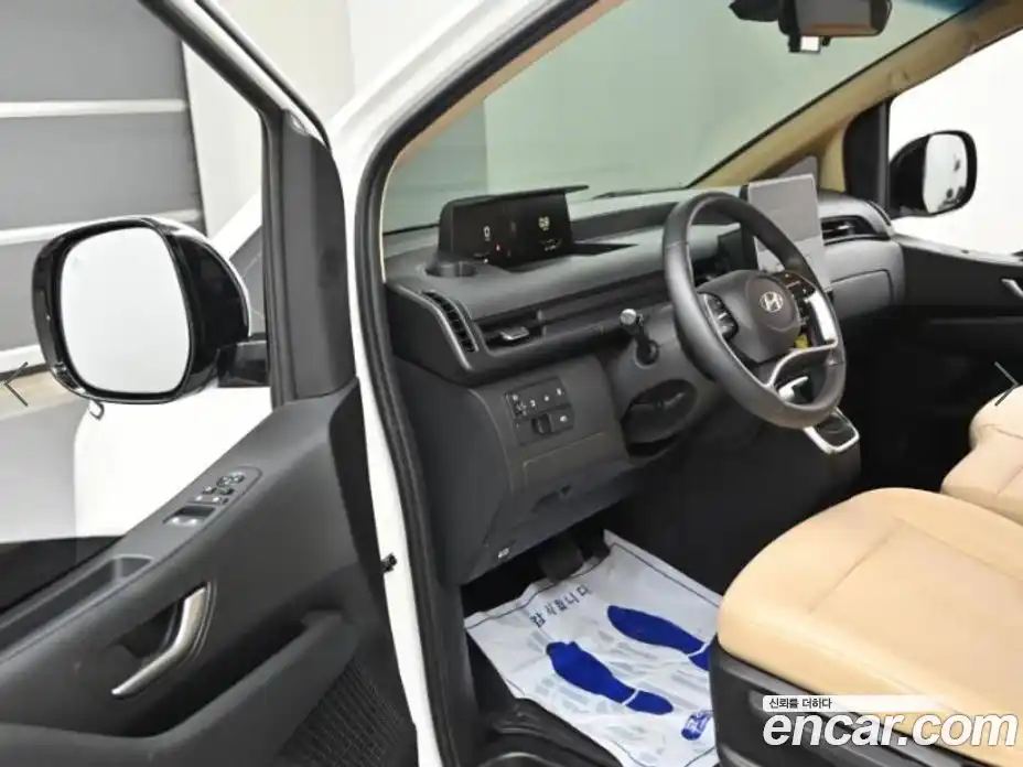 Hyundai Staria 2024 2.2 гидро в Москве, фото 11