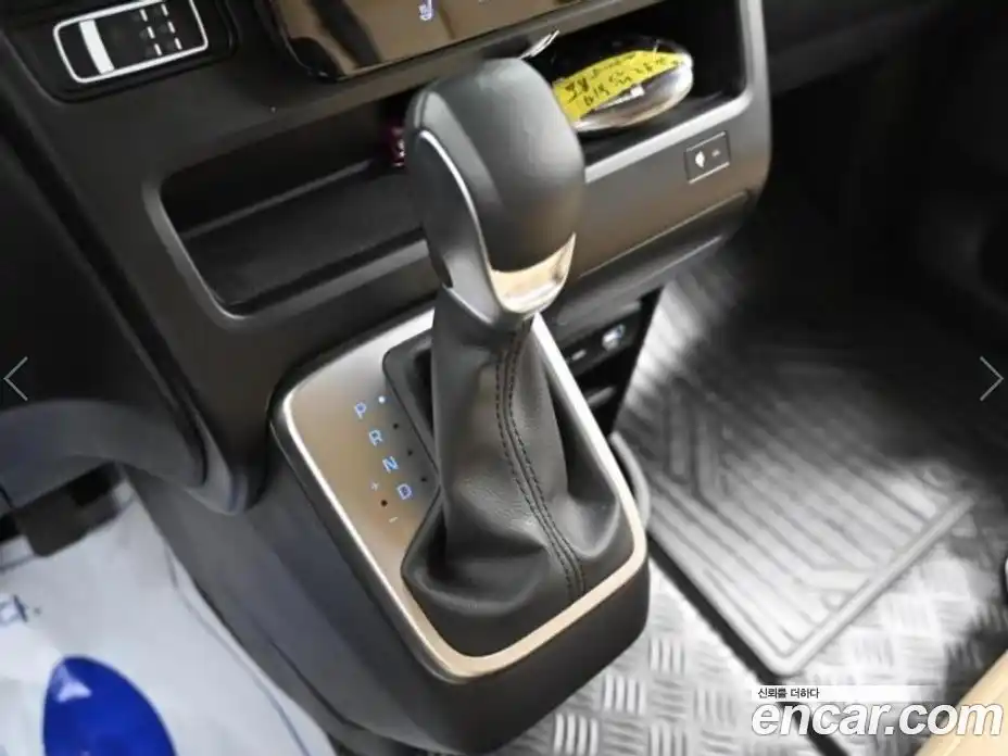 Hyundai Staria 2024 2.2 гидро в Москве, фото 9