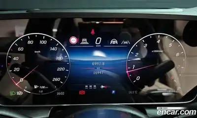 Mercedes-Benz GLC-Class 2024 2.0 гидро в Москве № 2123220, миниатюра 11