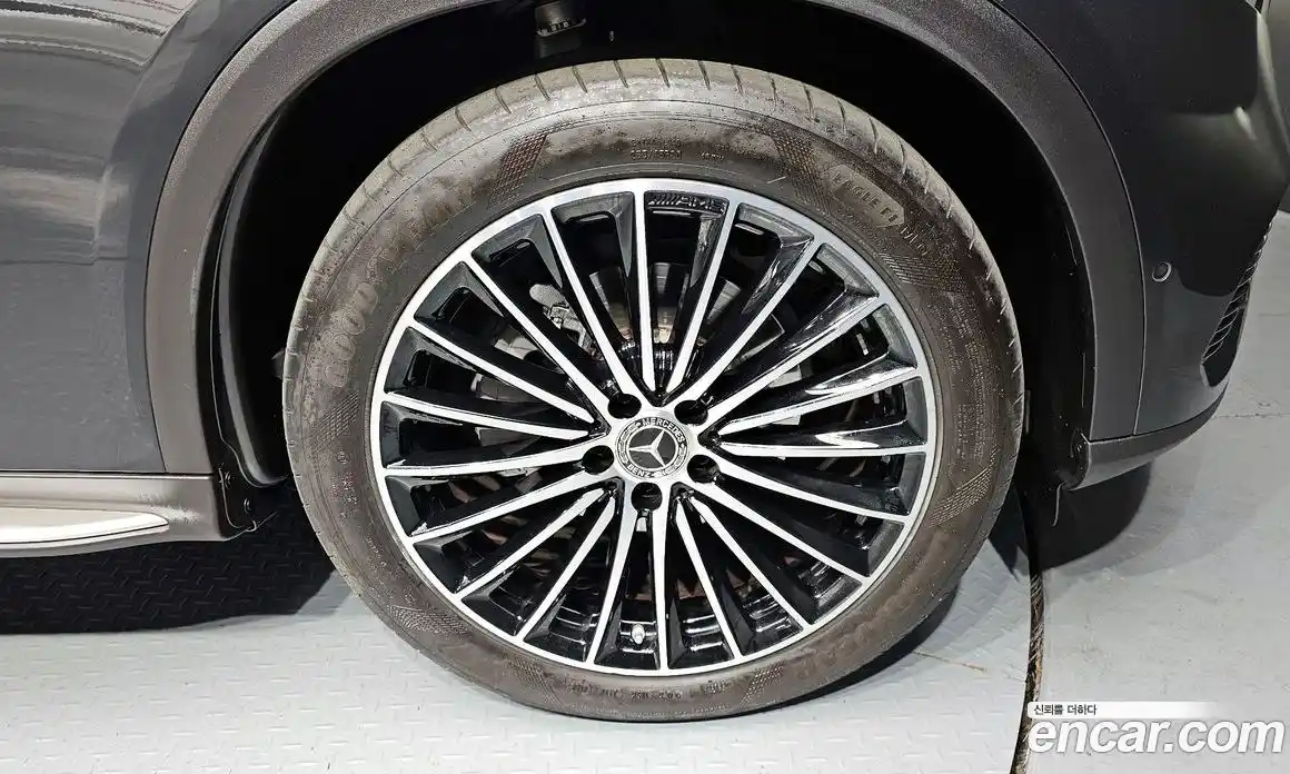 Mercedes-Benz GLC-Class 2024 2.0 гидро в Москве № 2123220, фото 7