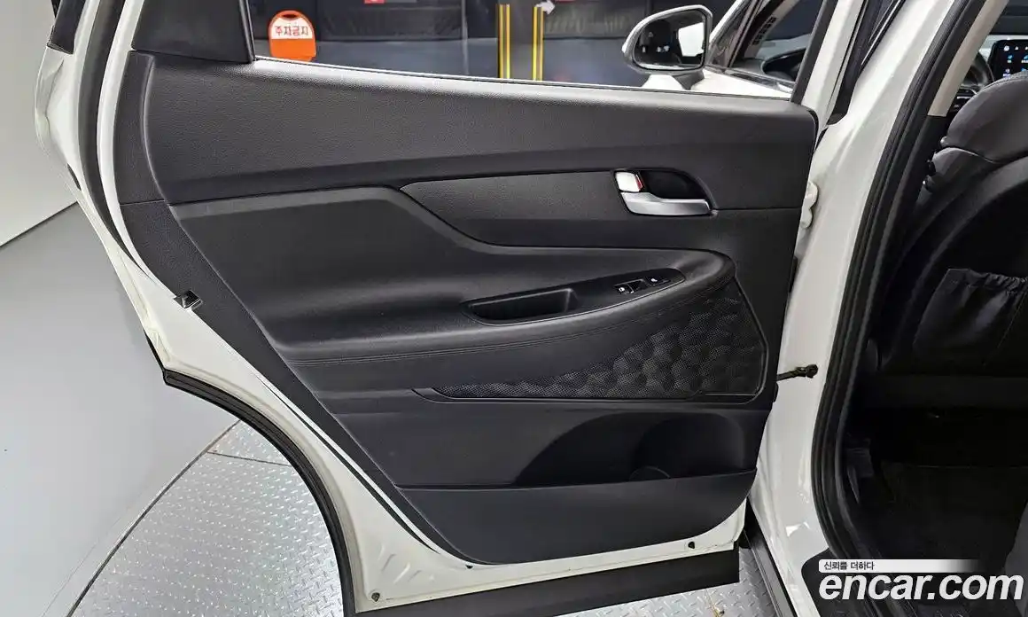 Hyundai Santa Fe 2022 2.5 гидро в Москве, фото 15