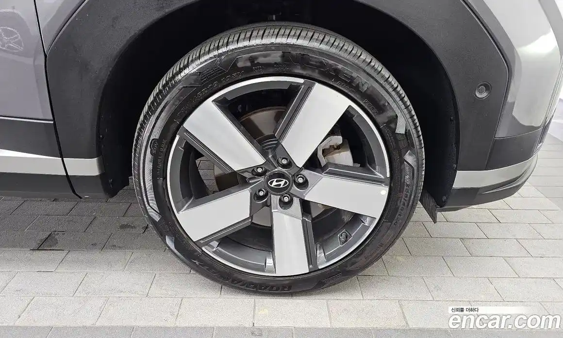 Hyundai Santa Fe 2024 2.5 гидро в Москве, фото 7