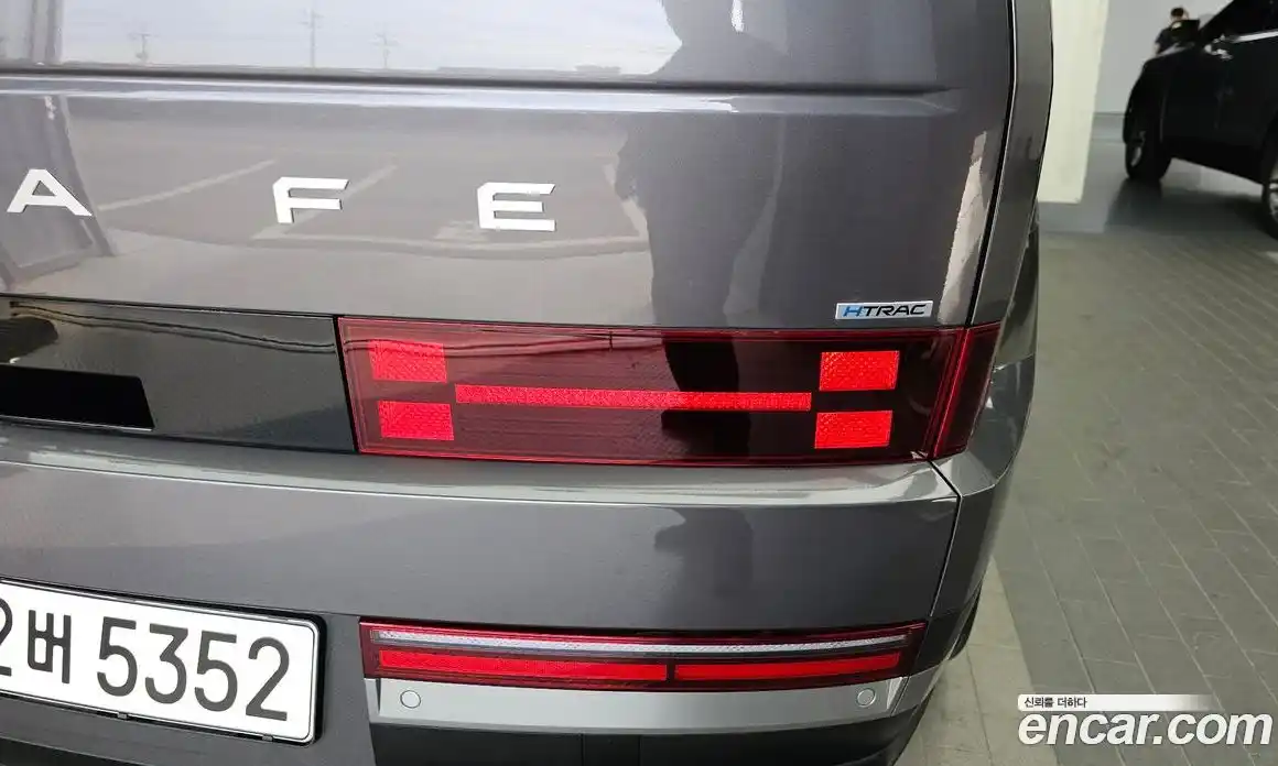 Hyundai Santa Fe 2024 2.5 гидро в Москве, фото 9