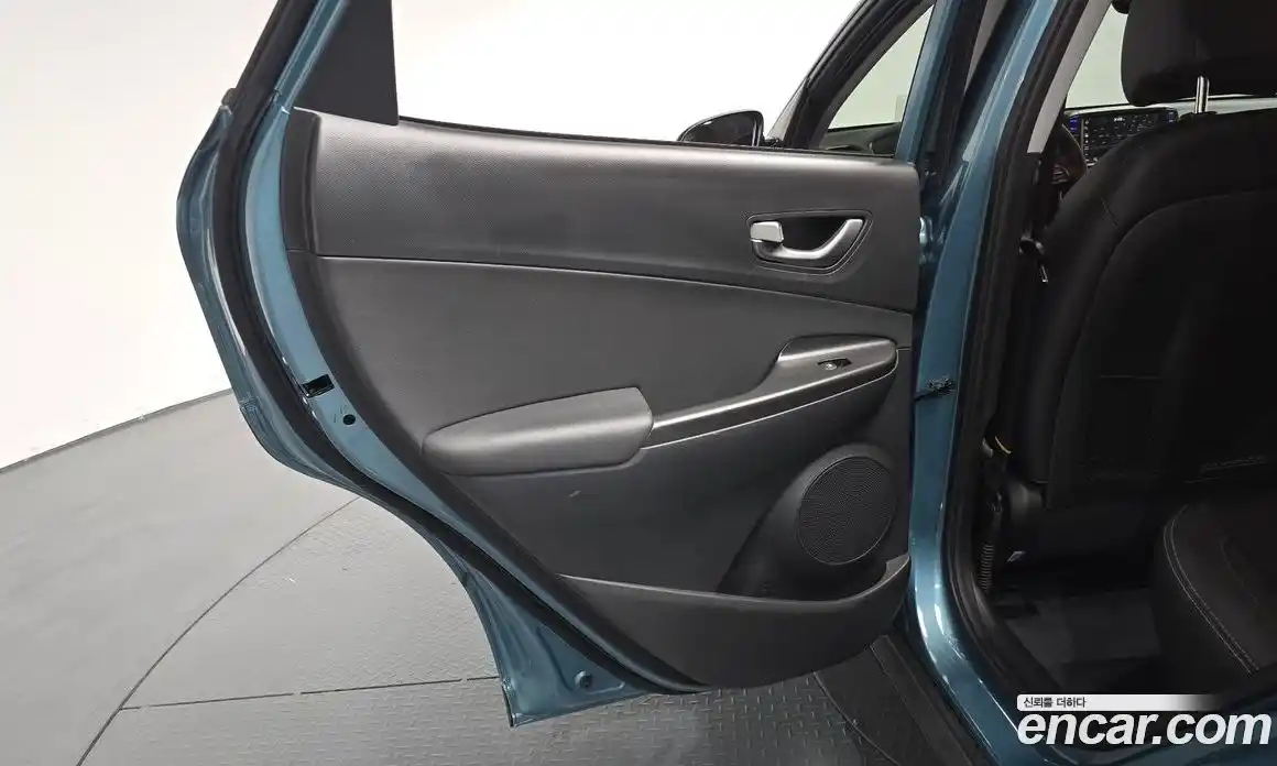 Hyundai Kona 2019 1.6 гидро в Москве, фото 14