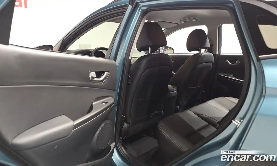 Hyundai Kona 2019 1.6 гидро в Москве, фото 15