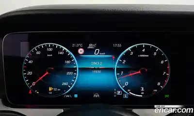 Mercedes-Benz E-Class 2021 2.0 гидро в Москве № 2123500, миниатюра 11