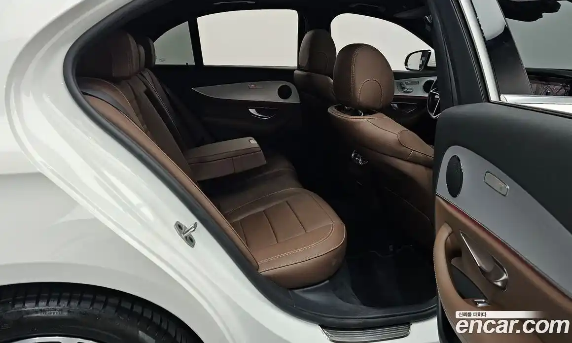 Mercedes-Benz E-Class 2021 2.0 гидро в Москве № 2123500, фото 17