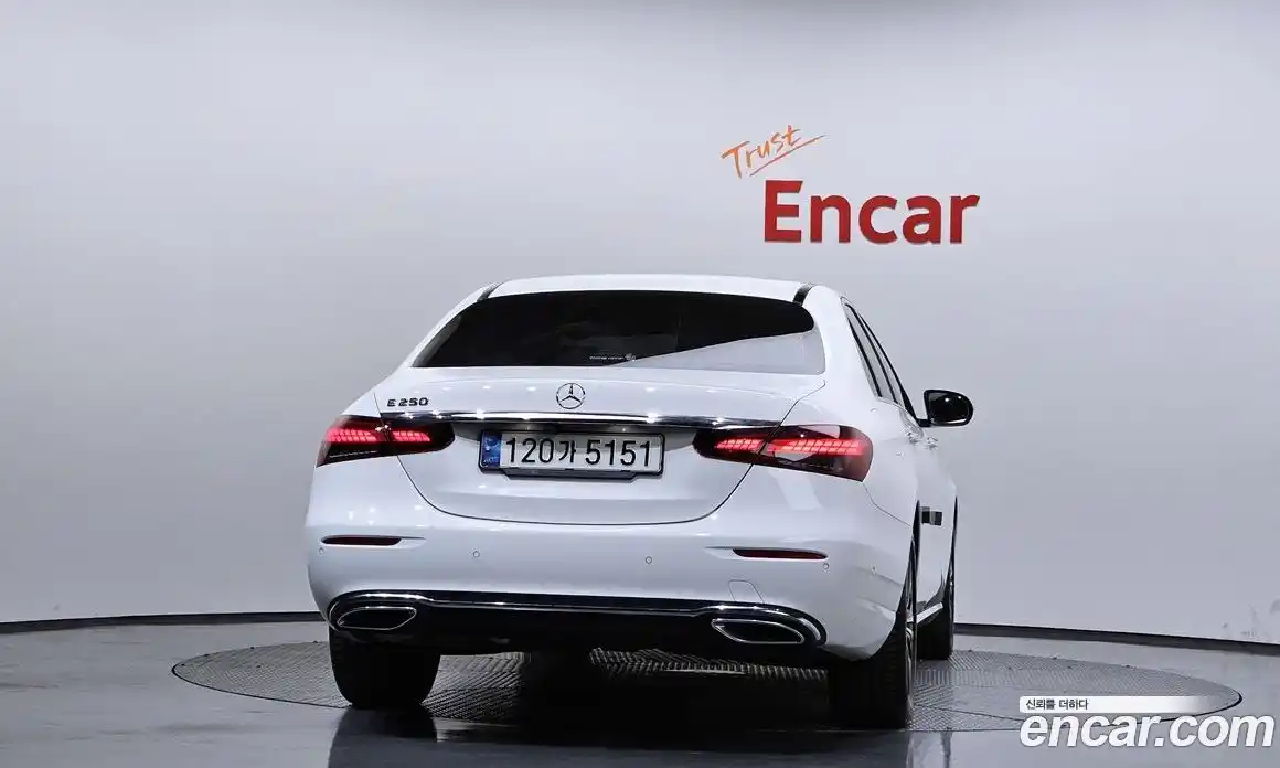 Mercedes-Benz E-Class 2021 2.0 гидро в Москве № 2123500, фото 4