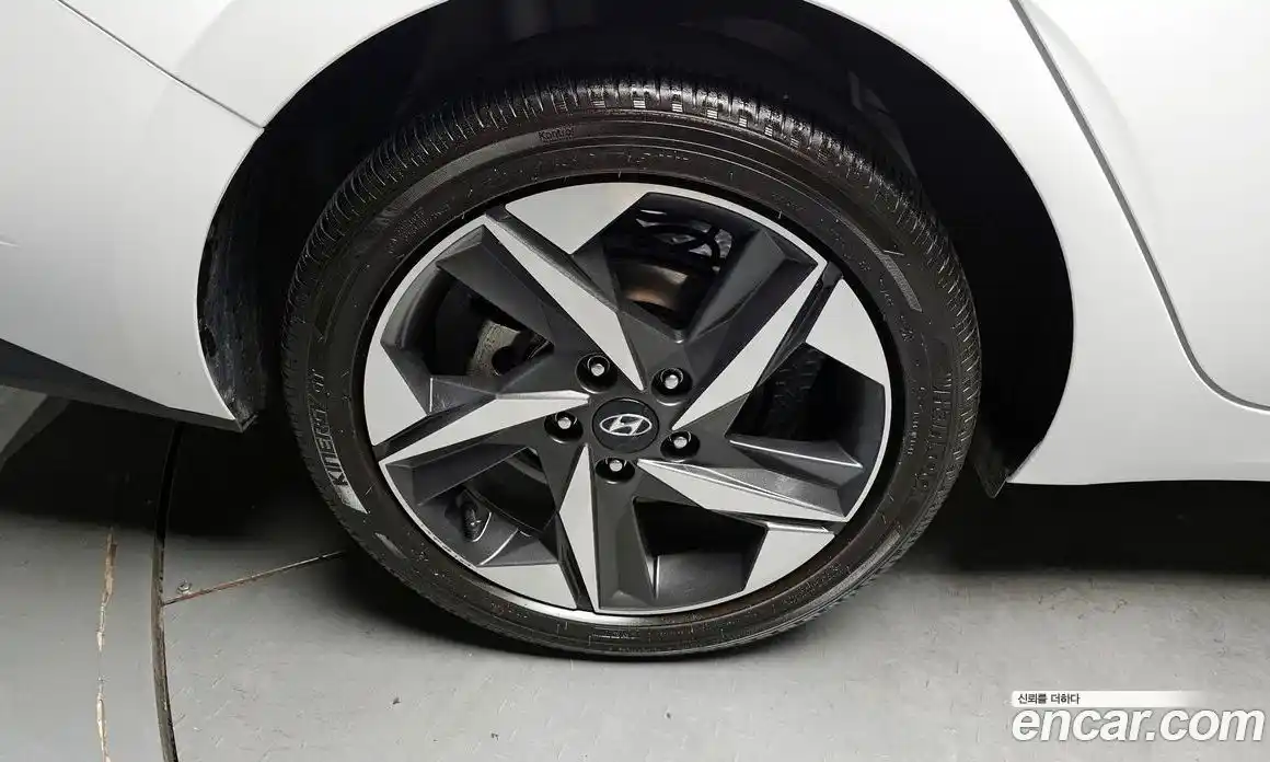 Hyundai Avante 2022 1.6 гидро в Москве, фото 5