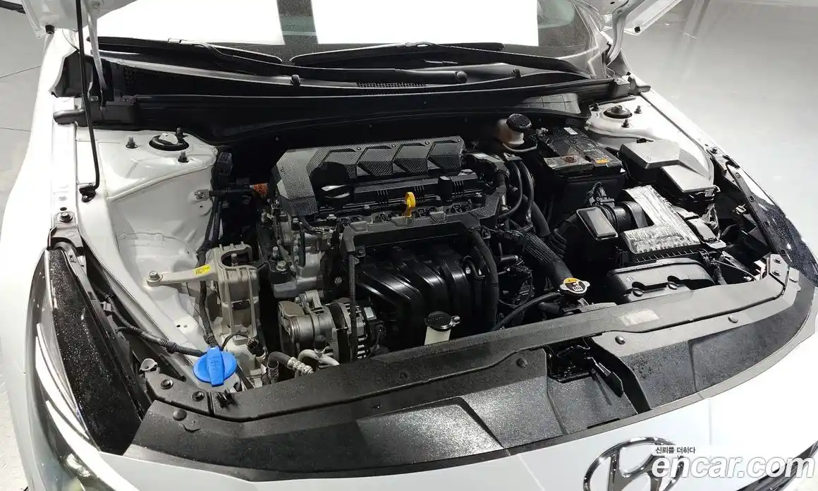 Hyundai Avante 2022 1.6 гидро в Москве, фото 6