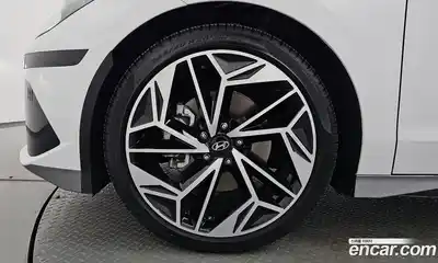 Hyundai Ioniq 6 2022 0.1 гидро в Москве № 2123537, миниатюра 4