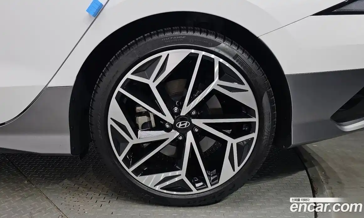Hyundai Ioniq 6 2022 0.1 гидро в Москве № 2123537, фото 6