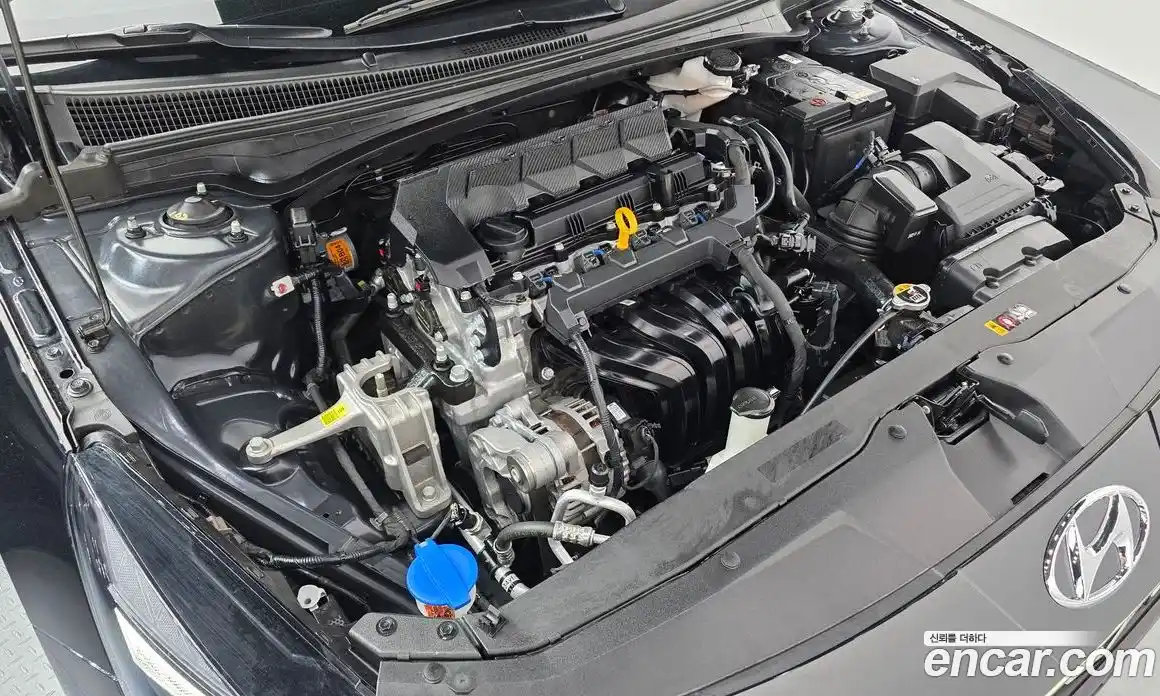 Hyundai Avante 2023 1.6 гидро в Москве, фото 6