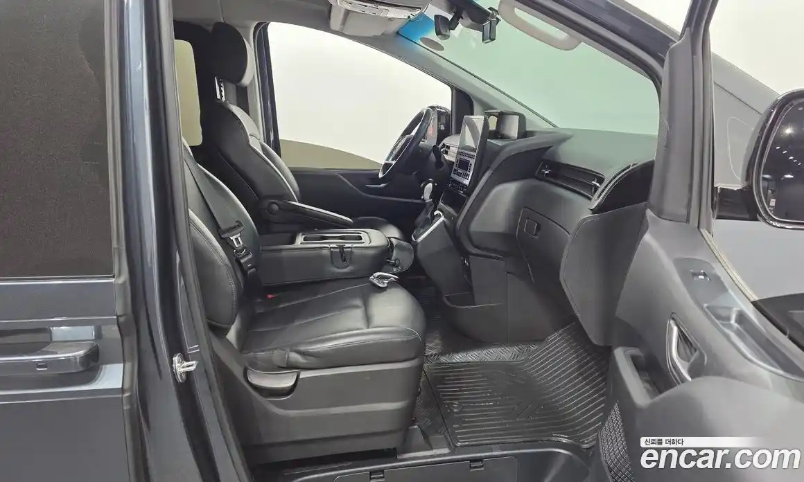 Hyundai Staria 2021 2.2 гидро в Москве, фото 11