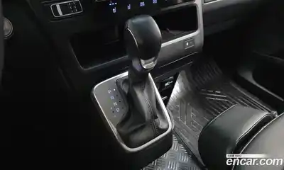 Hyundai Staria 2021 2.2 гидро в Москве, миниатюра 9