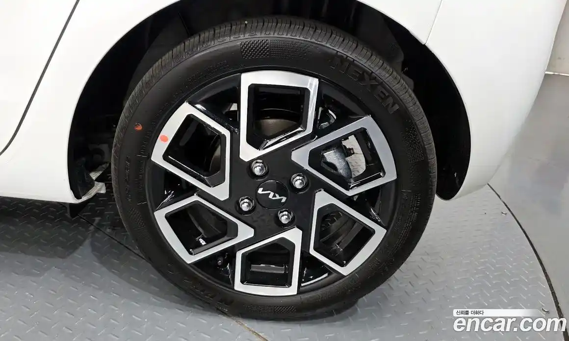 Kia Ray 2025 1.0 гидро в Москве № 2124023, фото 7