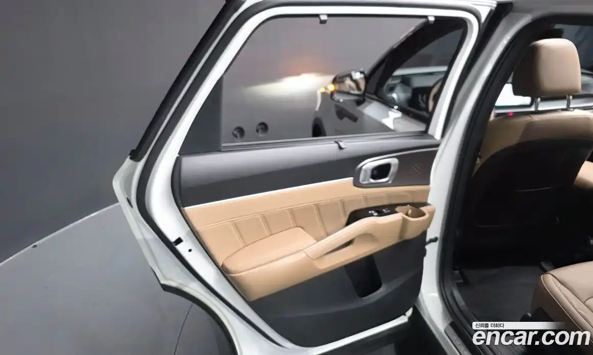 Kia Sorento 2024 1.6 гидро в Москве, фото 15