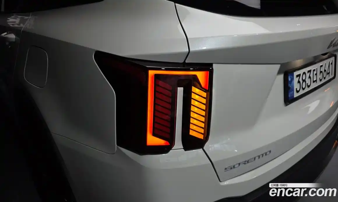 Kia Sorento 2024 1.6 гидро в Москве, фото 9