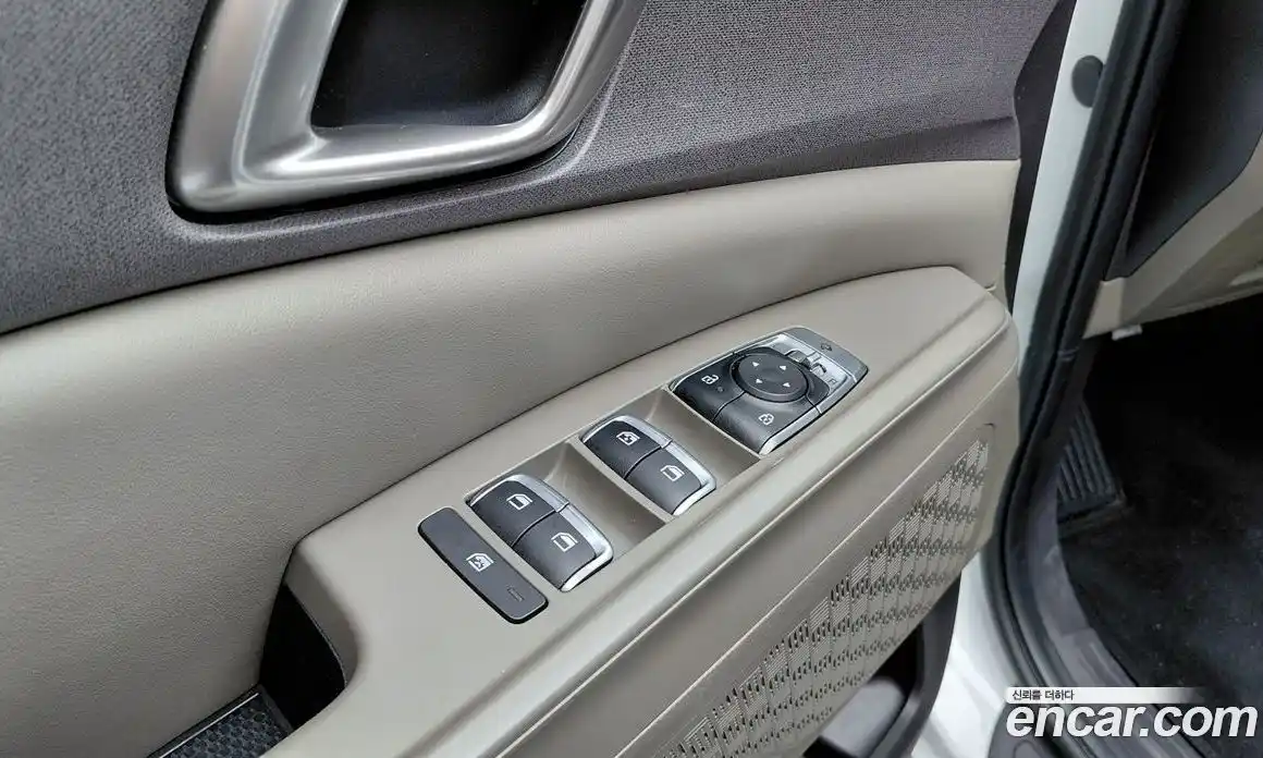 Kia Canival 2023 3.5 гидро в Москве, фото 23