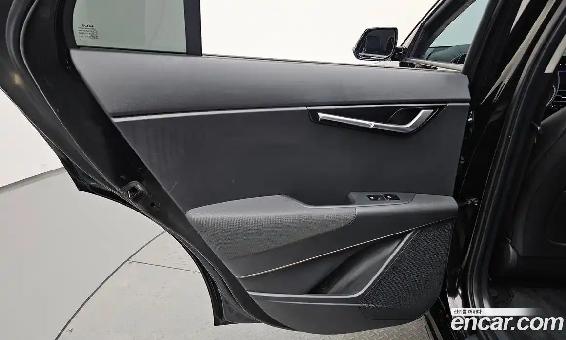 Kia Niro 2023 0.2 гидро в Москве, фото 14