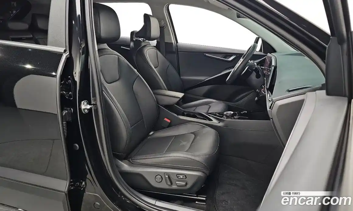 Kia Niro 2023 0.2 гидро в Москве, фото 15