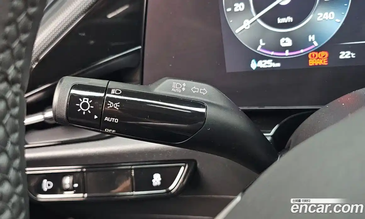 Kia Niro 2023 0.2 гидро в Москве, фото 27