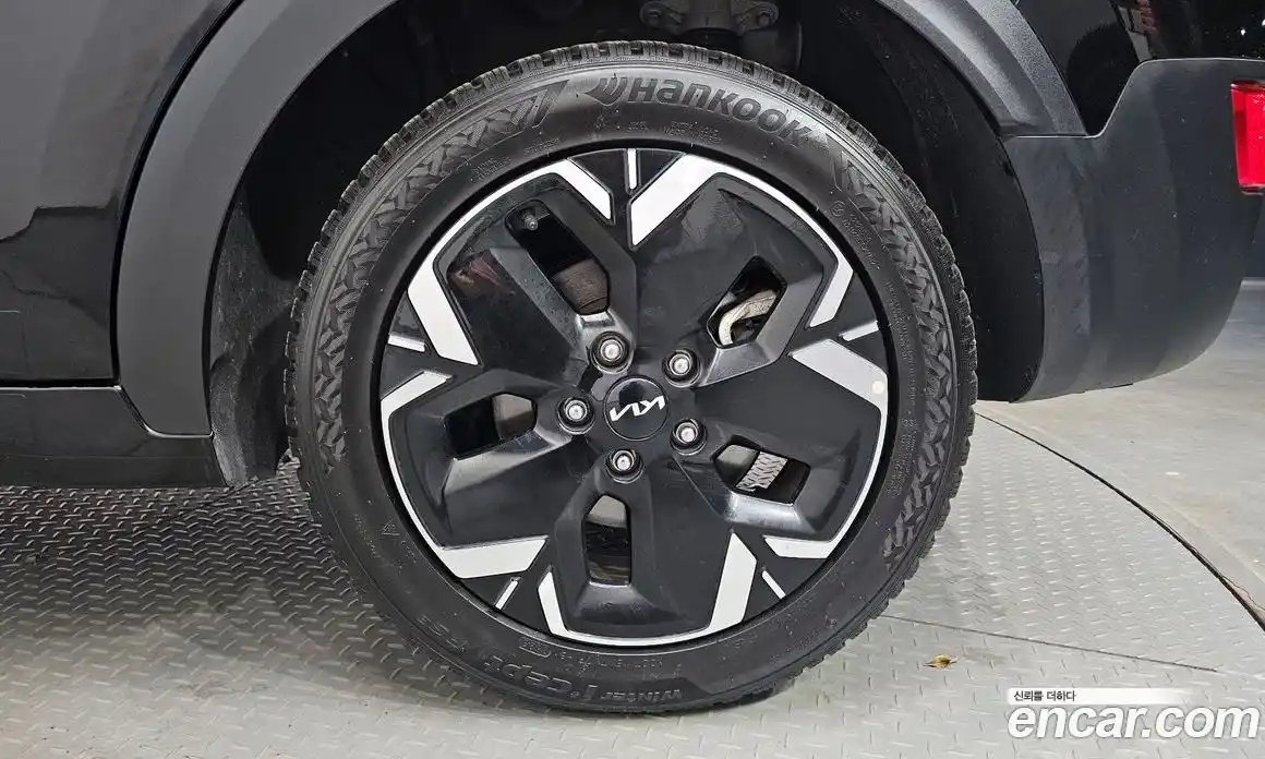 Kia Niro 2023 0.2 гидро в Москве, фото 6