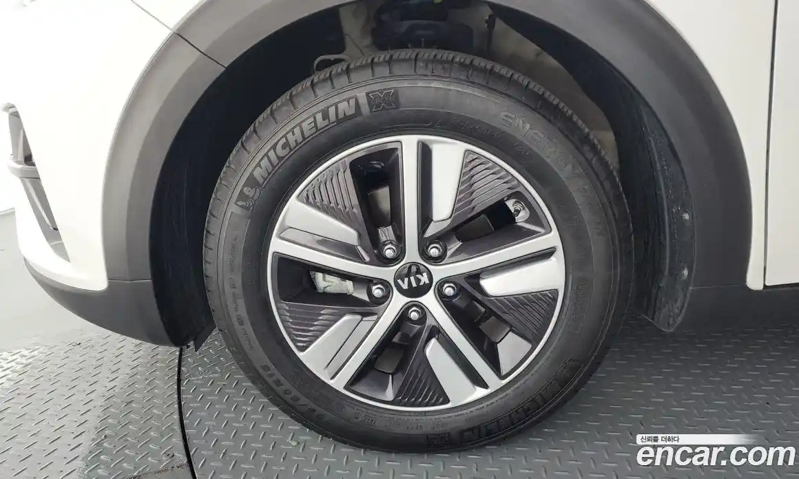 Kia Niro 2020 1.6 гидро в Москве, фото 4