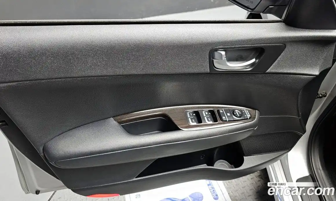 Kia K5 2017 2.0 гидро в Москве № 2124876, фото 14
