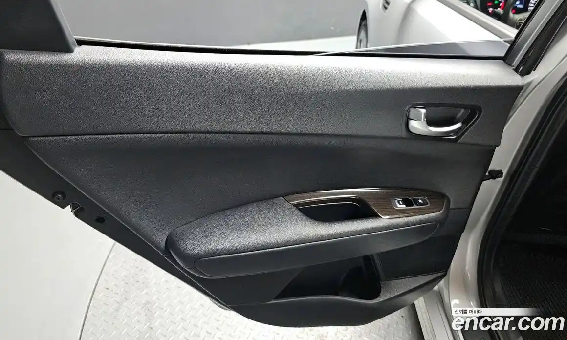 Kia K5 2017 2.0 гидро в Москве № 2124876, фото 15