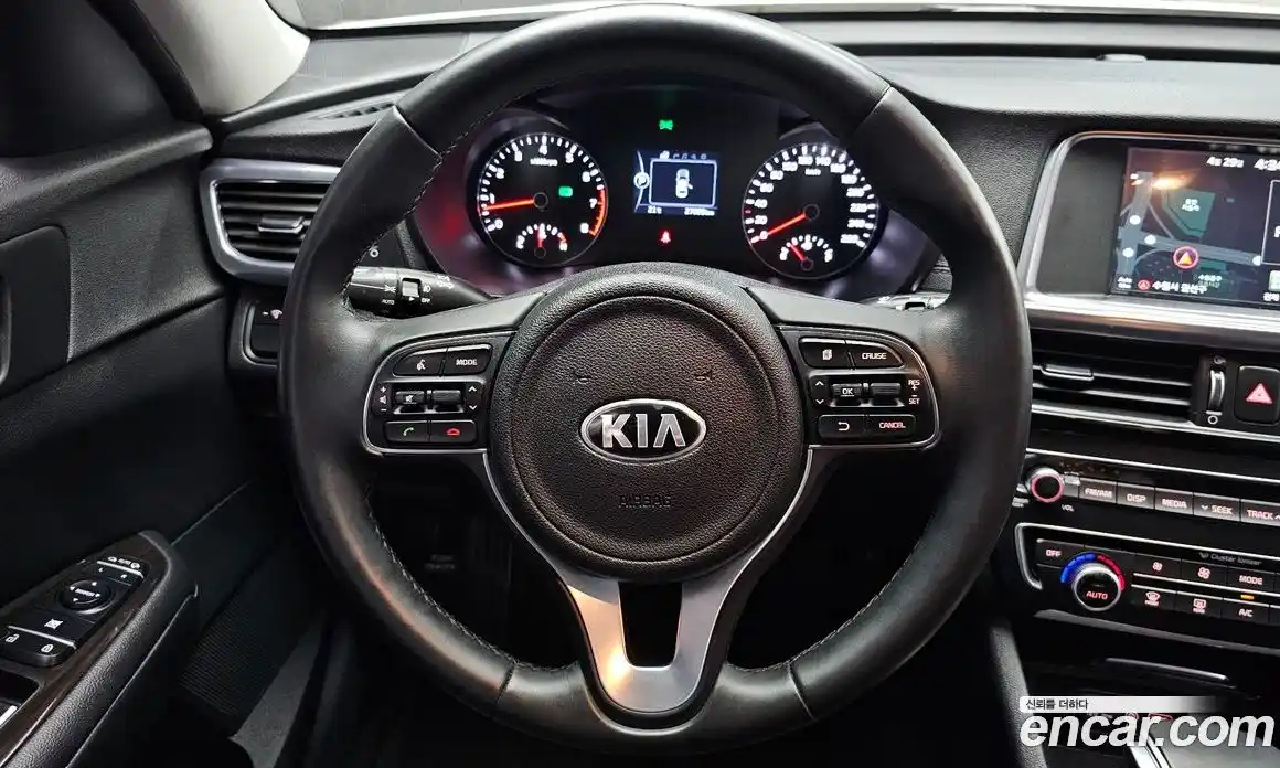 Kia K5 2017 2.0 гидро в Москве № 2124876, фото 18