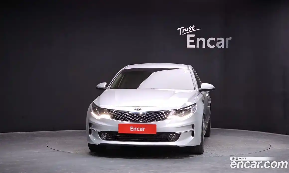 Kia K5 2017 2.0 гидро в Москве № 2124876, фото 3