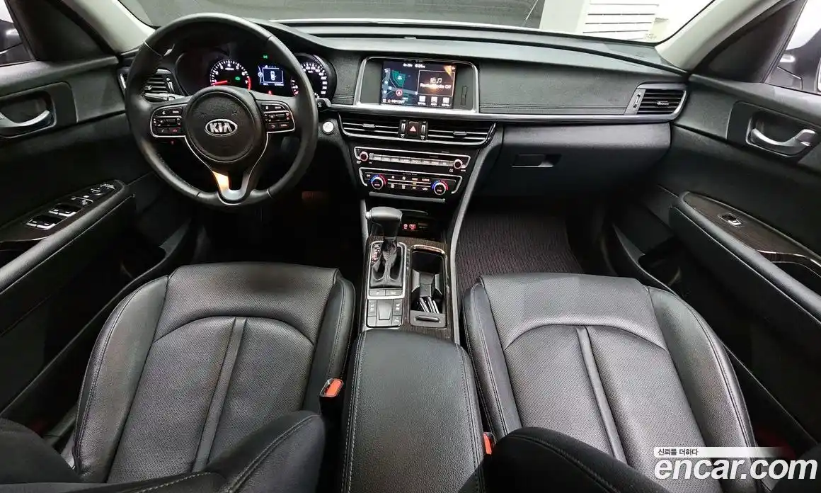Kia K5 2017 2.0 гидро в Москве № 2124876, фото 10