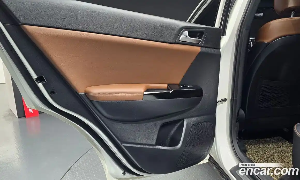 Kia Sportage 2019 2.0 гидро в Москве, фото 15