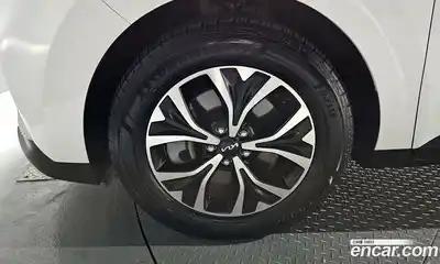 Kia Canival 2022 3.5 гидро в Москве № 2125049, миниатюра 5