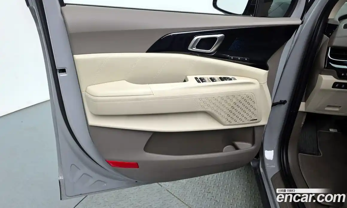 Kia Canival 2024 2.2 гидро в Москве, фото 15
