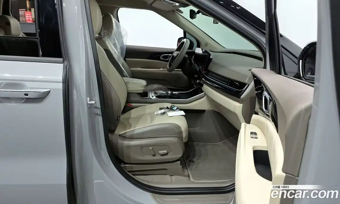 Kia Canival 2024 2.2 гидро в Москве, фото 16