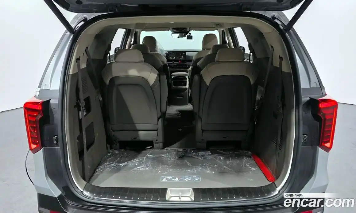 Kia Canival 2024 2.2 гидро в Москве, фото 22