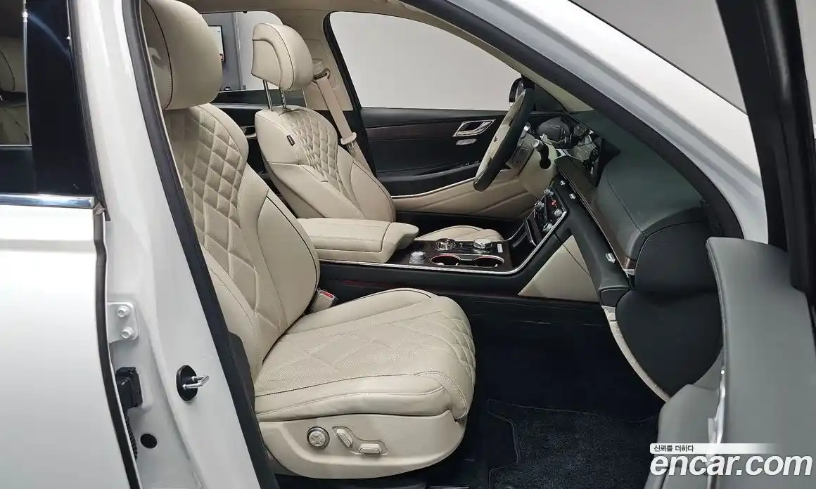 Genesis GV80 2024 2.5 гидро в Москве, фото 15