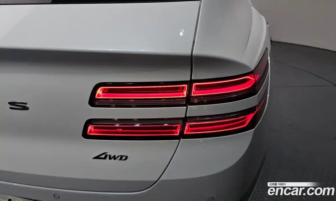 Genesis GV80 2024 2.5 гидро в Москве, фото 8