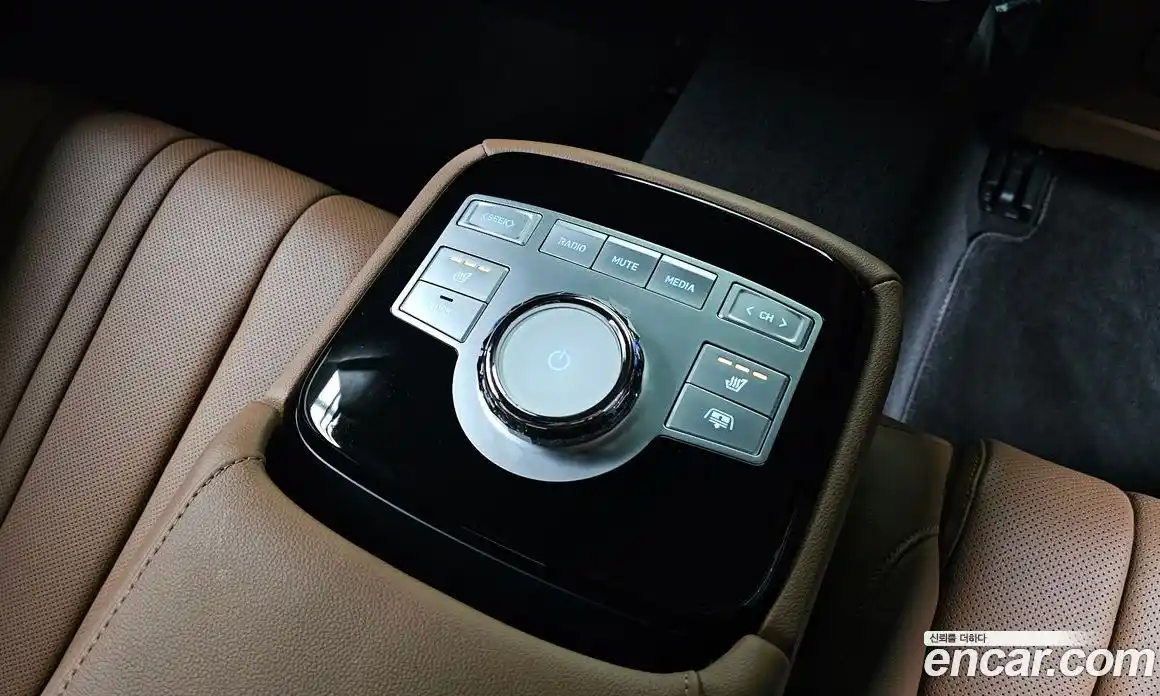 Genesis G80 2024 2.5 гидро в Москве № 2125523, фото 25