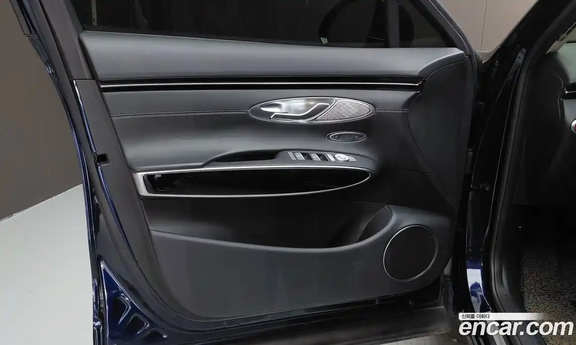 Genesis GV70 2021 2.5 гидро в Москве № 2125555, фото 14