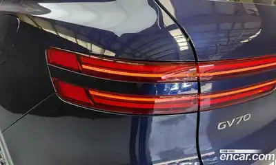 Genesis GV70 2021 2.5 гидро в Москве № 2125555, миниатюра 9