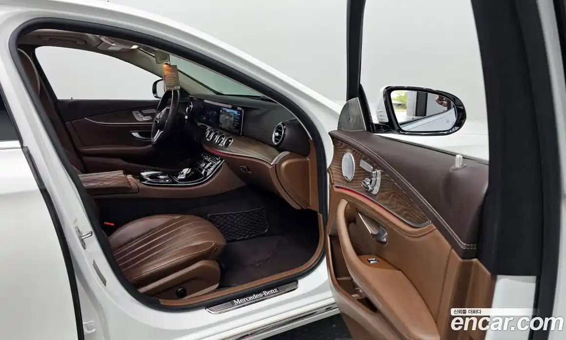 Mercedes-Benz E-Class 2020 2.0 гидро в Москве, фото 16