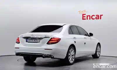 Mercedes-Benz E-Class 2020 2.0 гидро в Москве, миниатюра 2